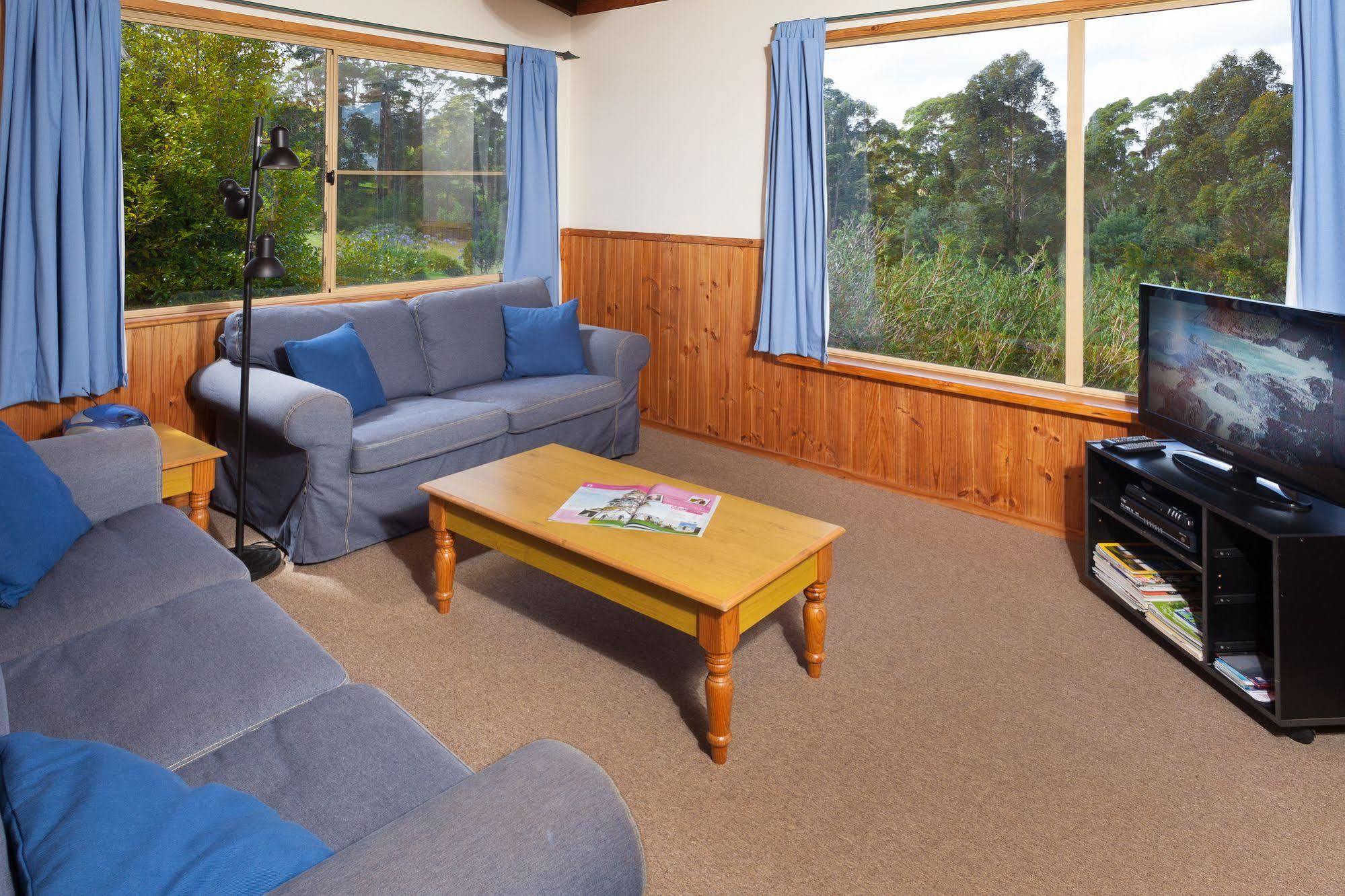 Bombina Lodge